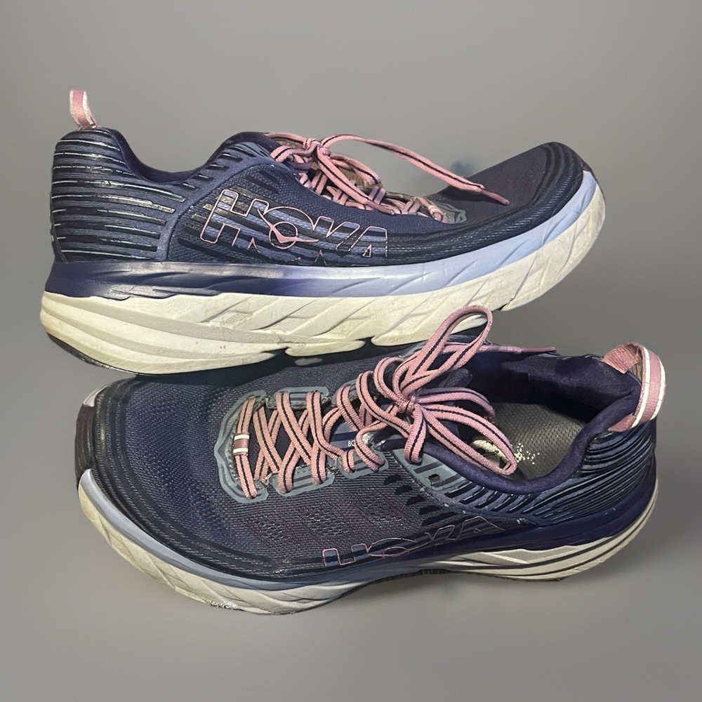 Hoka Bondi 6 Woman's Blue Pink Athletic Running Shoes‎ Size 9
